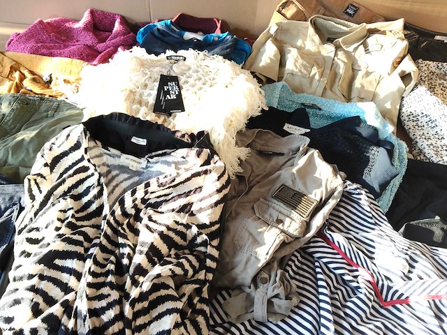 Partij kleding mix +500 stuks - afbeelding 11 van  49