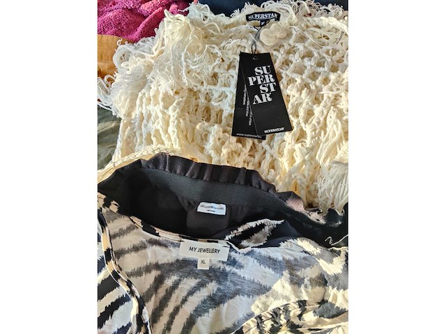 Partij kleding mix +500 stuks - afbeelding 17 van  49