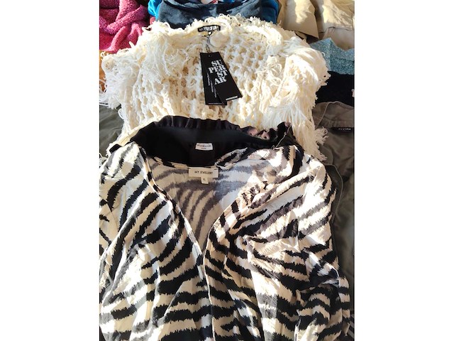 Partij kleding mix +500 stuks - afbeelding 21 van  49