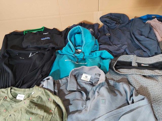 Partij kleding mix +500 stuks - afbeelding 7 van  29