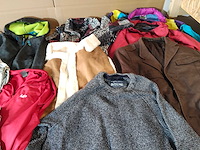 Partij kleding mix +500 stuks - afbeelding 1 van  44