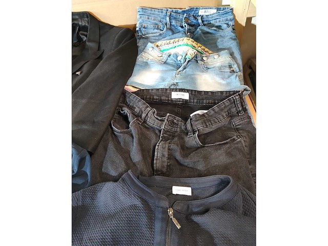 Partij kleding mix +500 stuks - afbeelding 25 van  44