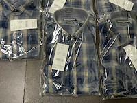 Partij kleding - afbeelding 4 van  24