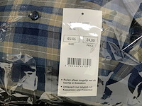 Partij kleding - afbeelding 7 van  24