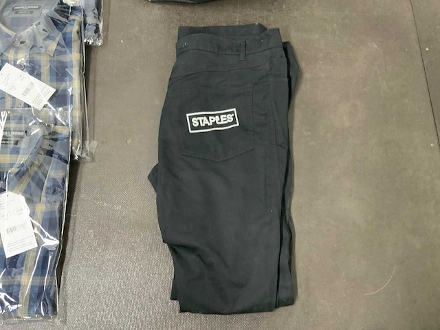 Partij kleding - afbeelding 15 van  24