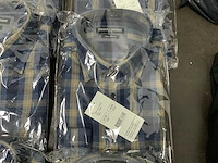 Partij kleding - afbeelding 19 van  24