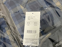 Partij kleding - afbeelding 24 van  24