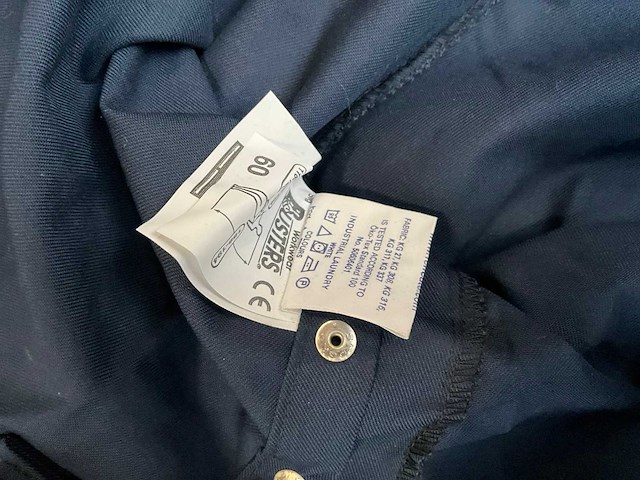 Partij kleding - afbeelding 9 van  9