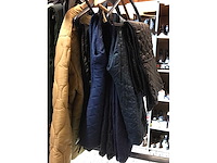 Partij kleding - afbeelding 4 van  4