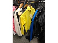 Partij kleding - afbeelding 5 van  6