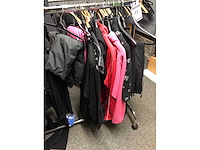 Partij kleding - afbeelding 6 van  6