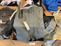 Partij kleding - afbeelding 9 van  9