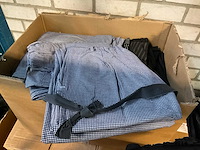 Partij kleding - afbeelding 8 van  13