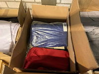Partij kleding - afbeelding 4 van  9