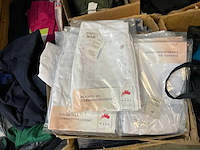 Partij kleding - afbeelding 12 van  12