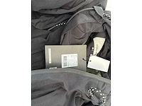 Partij kleding - afbeelding 1 van  1