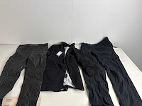 Partij kleding - afbeelding 4 van  8