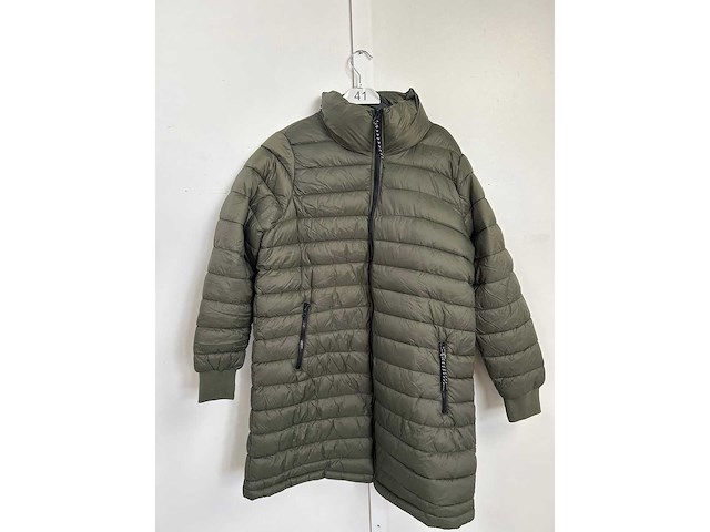 Partij kleding - afbeelding 3 van  6