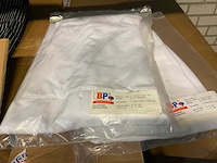 Partij kleding - afbeelding 3 van  4