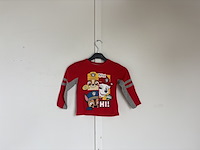 Partij kleding - afbeelding 2 van  17