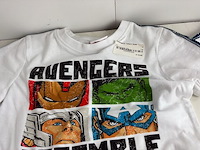 Partij kleding - afbeelding 20 van  25