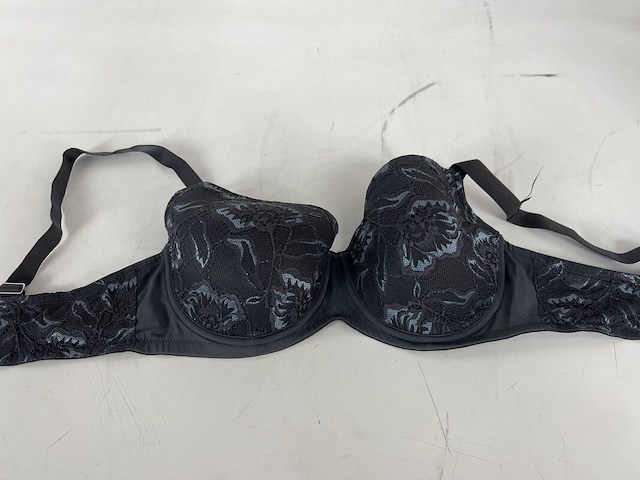 Partij kleding - afbeelding 4 van  43