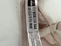 Partij kleding - afbeelding 9 van  43