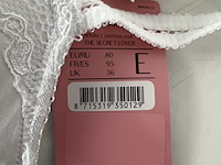 Partij kleding - afbeelding 11 van  43