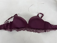 Partij kleding - afbeelding 15 van  43