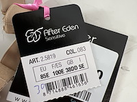 Partij kleding - afbeelding 17 van  43