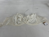 Partij kleding - afbeelding 27 van  43