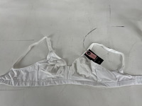 Partij kleding - afbeelding 28 van  43