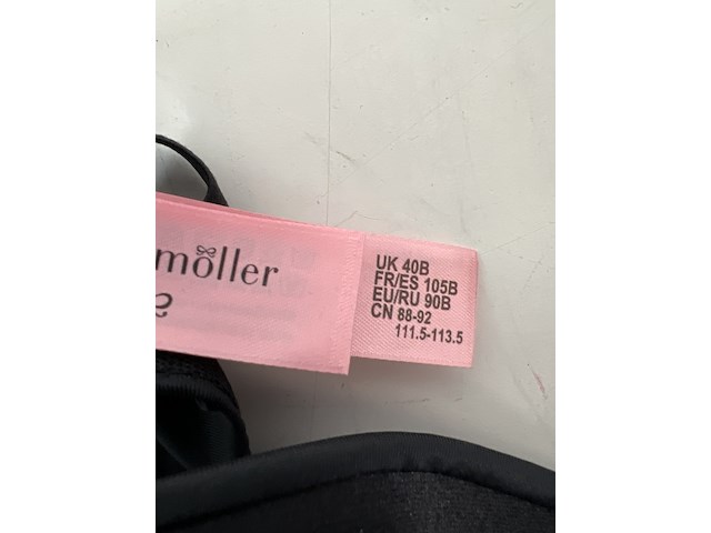 Partij kleding - afbeelding 31 van  43