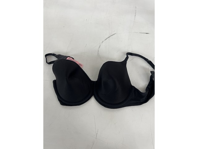 Partij kleding - afbeelding 32 van  43