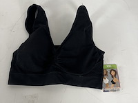 Partij kleding - afbeelding 36 van  43