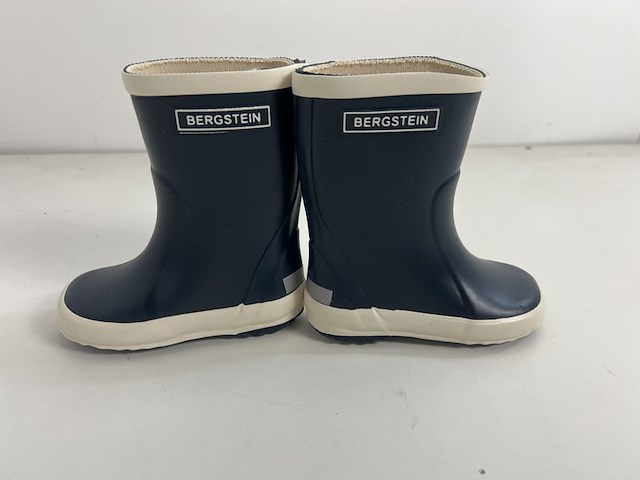 Partij kleding - afbeelding 4 van  14