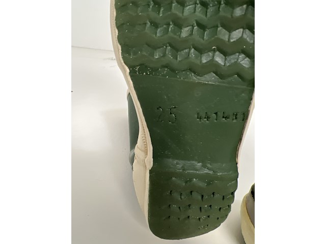 Partij kleding - afbeelding 7 van  14