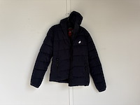 Partij kleding - afbeelding 1 van  3