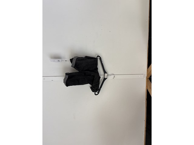 Partij kleding - afbeelding 9 van  14