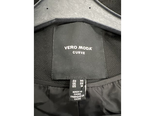 Partij kleding - afbeelding 21 van  35