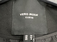 Partij kleding - afbeelding 21 van  35