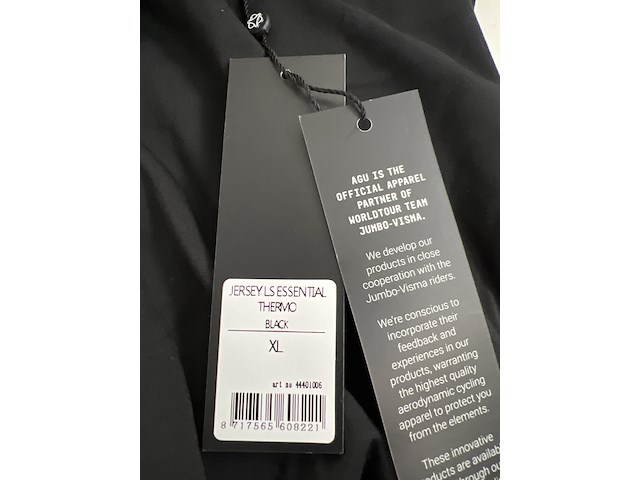 Partij kleding - afbeelding 26 van  35