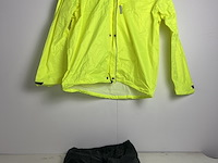 Partij kleding - afbeelding 29 van  35