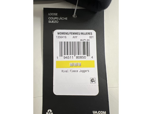 Partij kleding - afbeelding 33 van  35