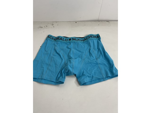 Partij kleding - afbeelding 19 van  45