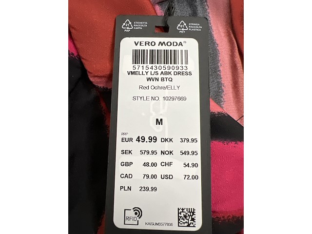 Partij kleding - afbeelding 22 van  45