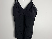 Partij kleding - afbeelding 31 van  45