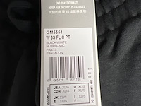 Partij kleding - afbeelding 35 van  45