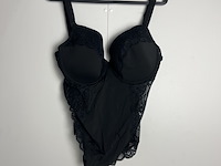 Partij kleding - afbeelding 45 van  45