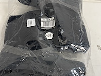 Partij kleding - afbeelding 13 van  29